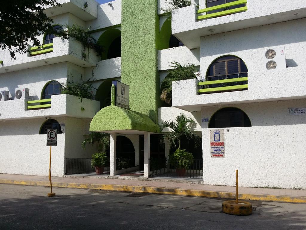 Hotel Y Restaurante Ritz De Tabasco วิลลาเฮอโมซา ภายนอก รูปภาพ